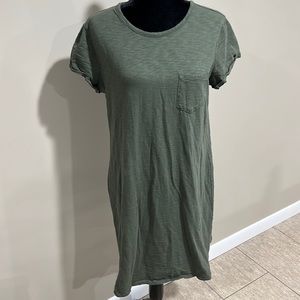 Women’s Gap L green tshirt dress